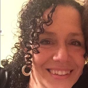 Meet your Posher, Tania